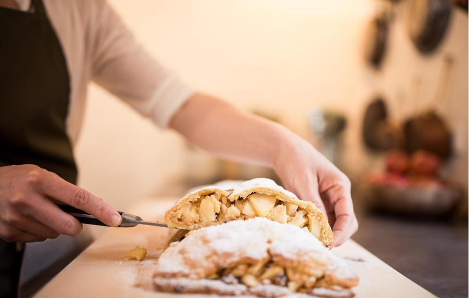 Apfelstrudel